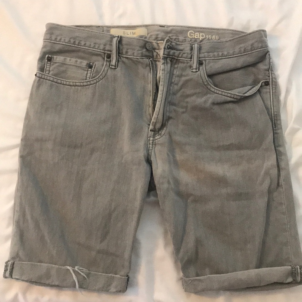 GAP shorts